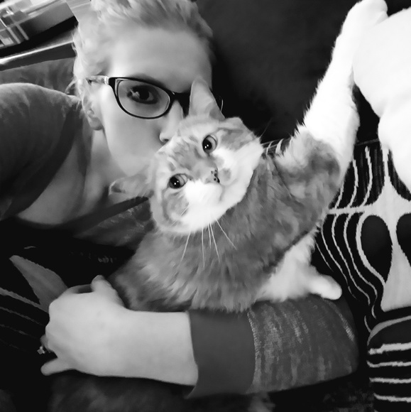 Meet your Posher, Heather - Picture 1 of 1